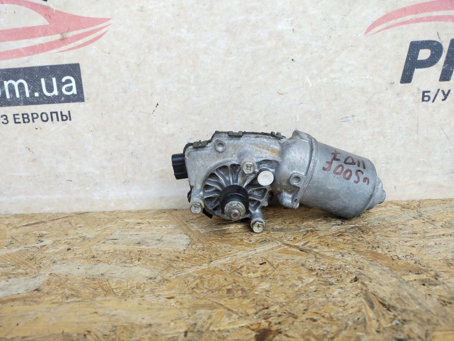 Toyota Urban Cruiser 2009-2014 моторчик дворников стеклоочистителя