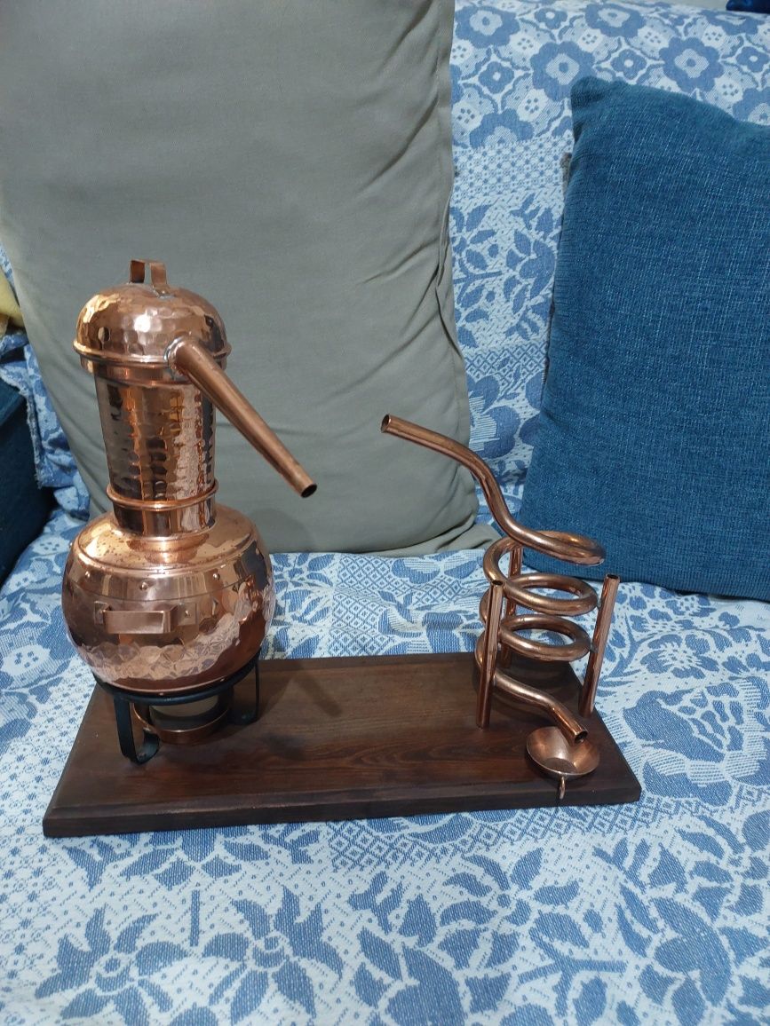 Vendo alambique  decorativo