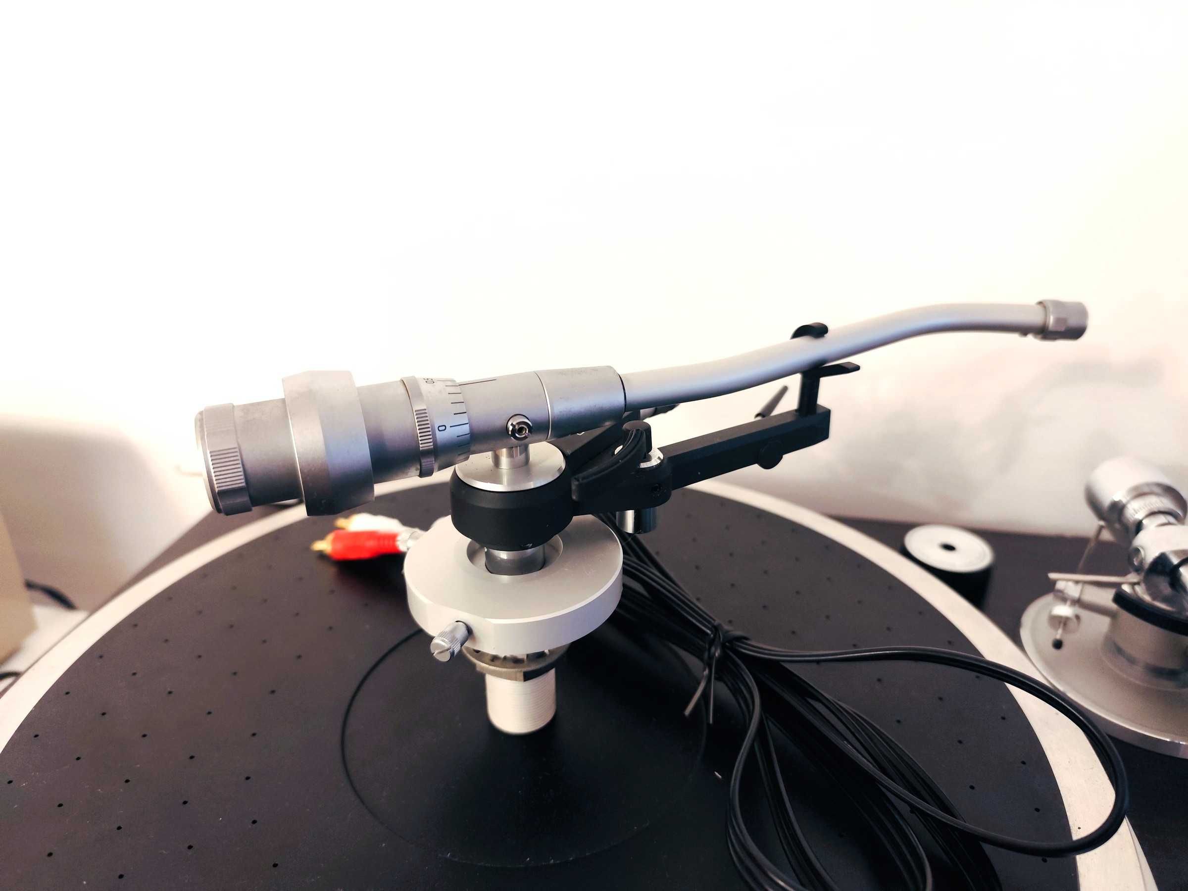 Braço com VTA Denon DA 309