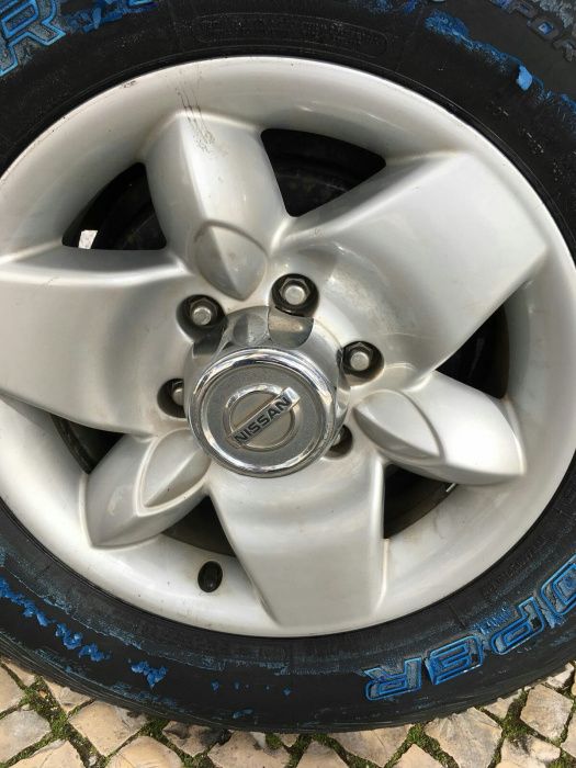 Jantes 16" e 15" Nissan terrano e d22