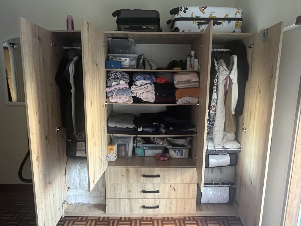 Móveis de quarto   seminovos Motivo mudança