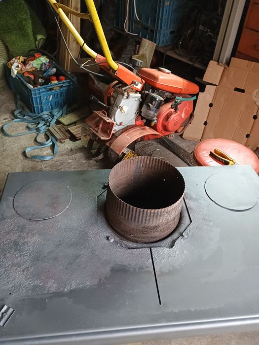 Piec żeliwny do zabudowy