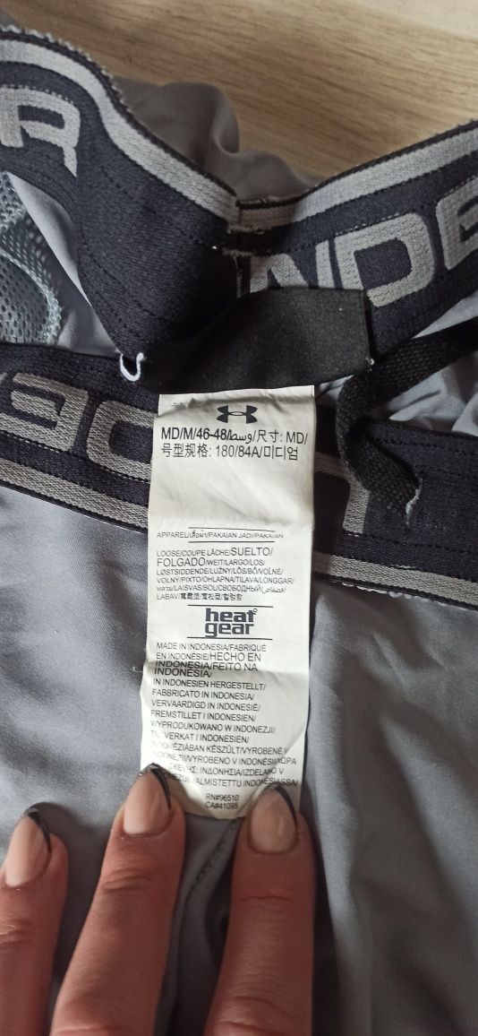 Spodenki szorty Under Armour M