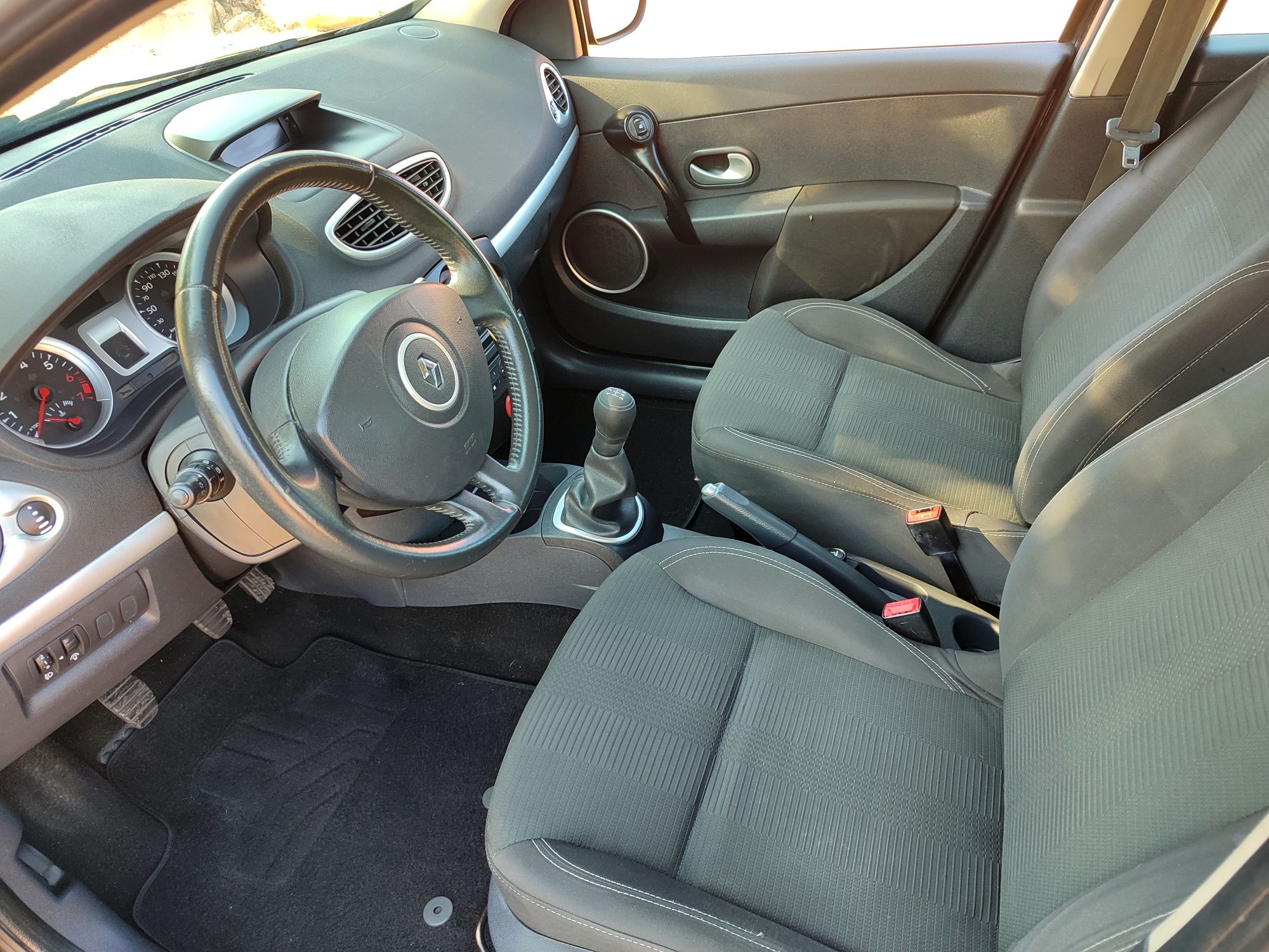Renault Clio 1.2 16v apenas 135 mil km