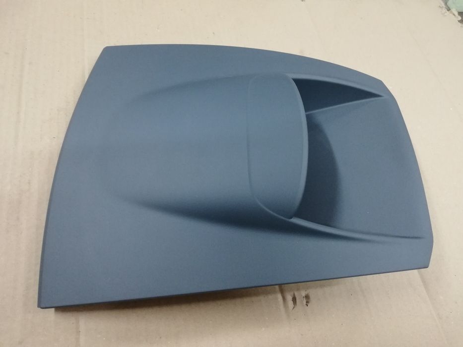 Daszek ekranu radia osłona maskownica deski Ford Fiesta Mk7 VII oryg