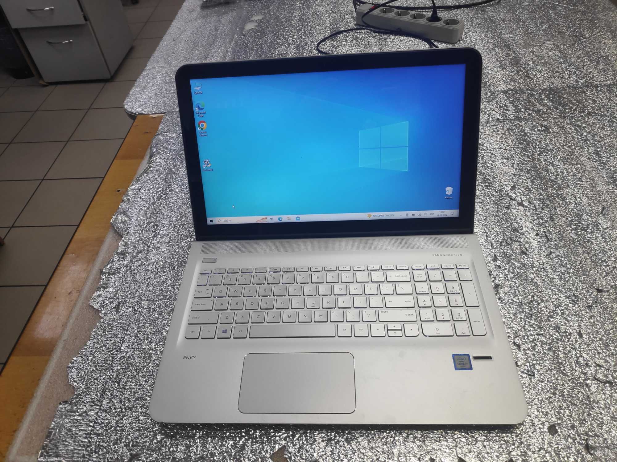 HP 15t-ae100 i7-6700HQ