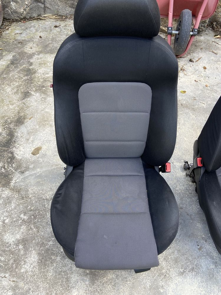 Conjunto de Bancos (5 Lugares) Seat/Audi/Golf