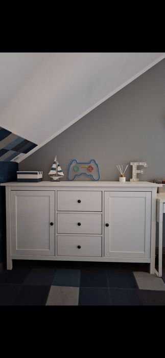 Kredens z Ikea HEMNES