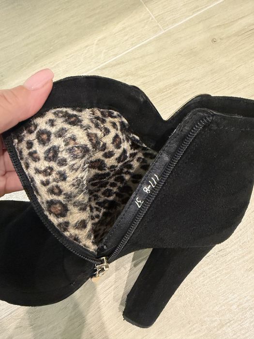 Чоботи, сапоги, 37р. Ботильйони, ботинки