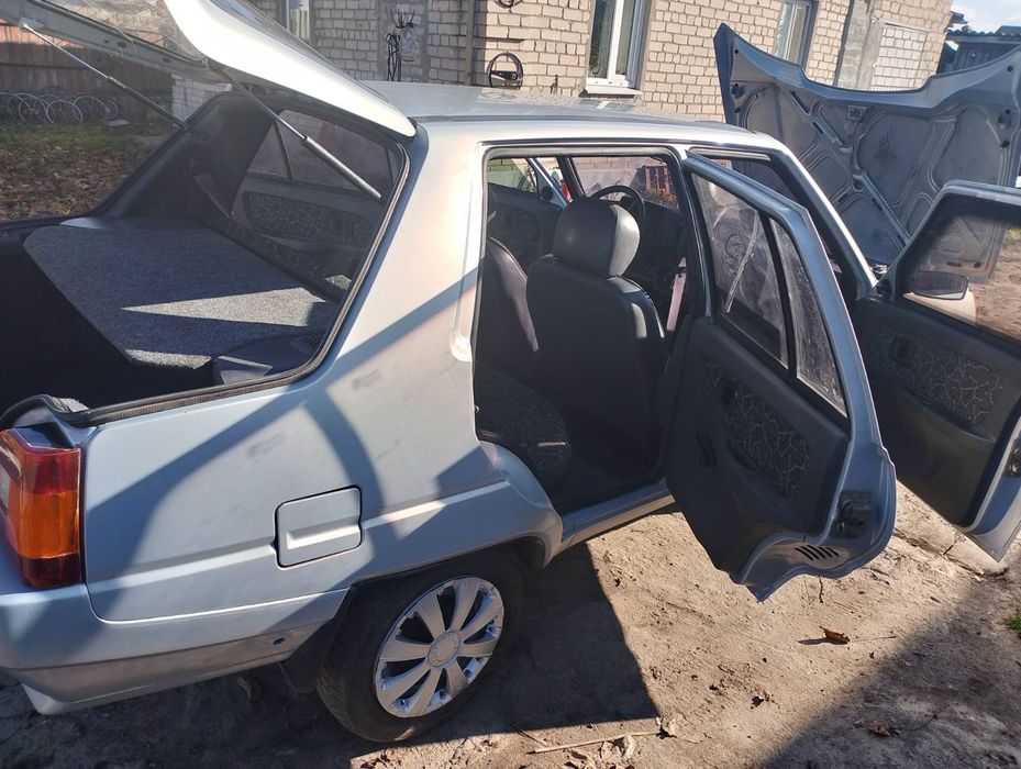 Продам Славуту 2006 год ,1,2 бензин 80 т пробег