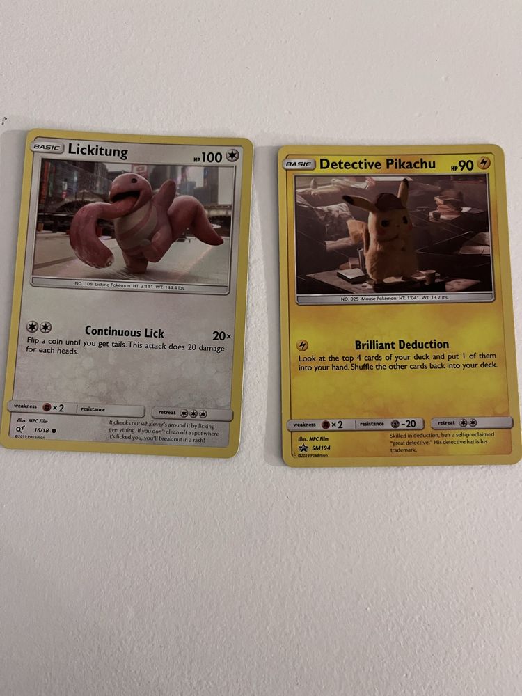 Álbum e cartas detetive pikachu