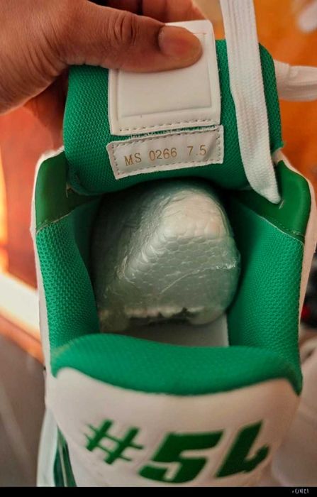 Tênis Louis Vuitton