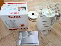 Czajnik TEFAL Loft KO250130 Biały Stan bardzo dobry