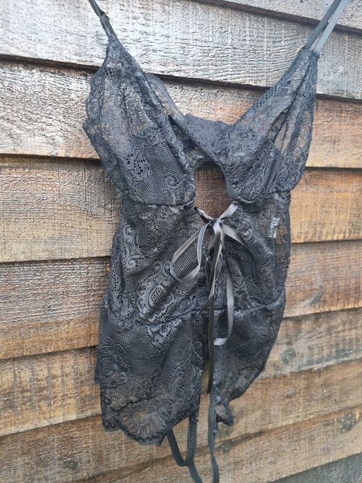 Сексуальный кружевной пеньюар