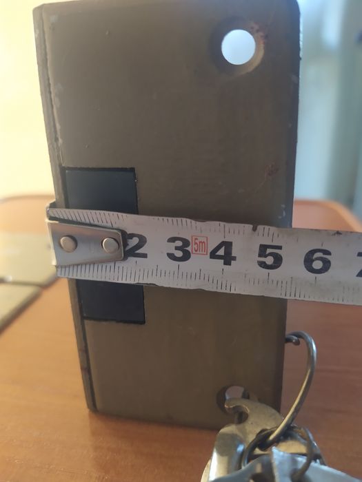 ЗАМОК З КОДОВИМ відкриванням для металевих дверей