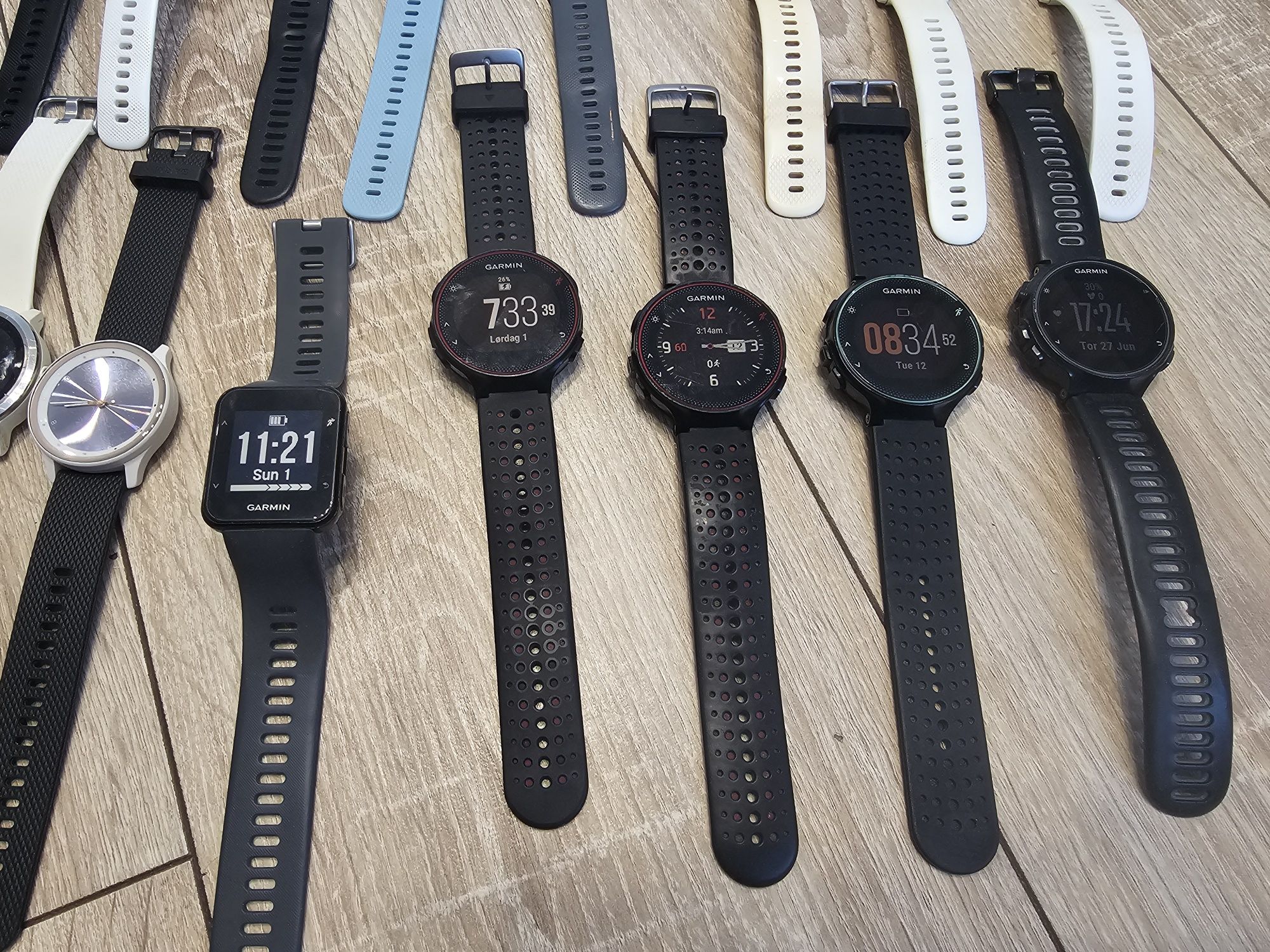 Смарт годинники GARMIN Forerunner 235 46 65 Venu sq 2 Vivoactive Fenix