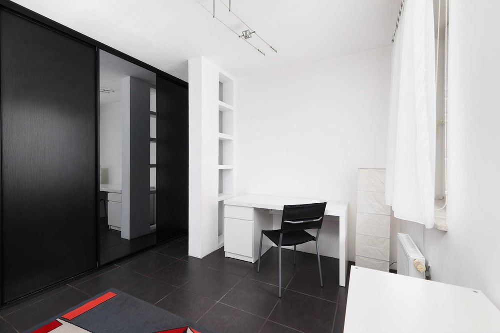 Piękne studio z balkonem i garażem blisko linii szybkiego tramwaju