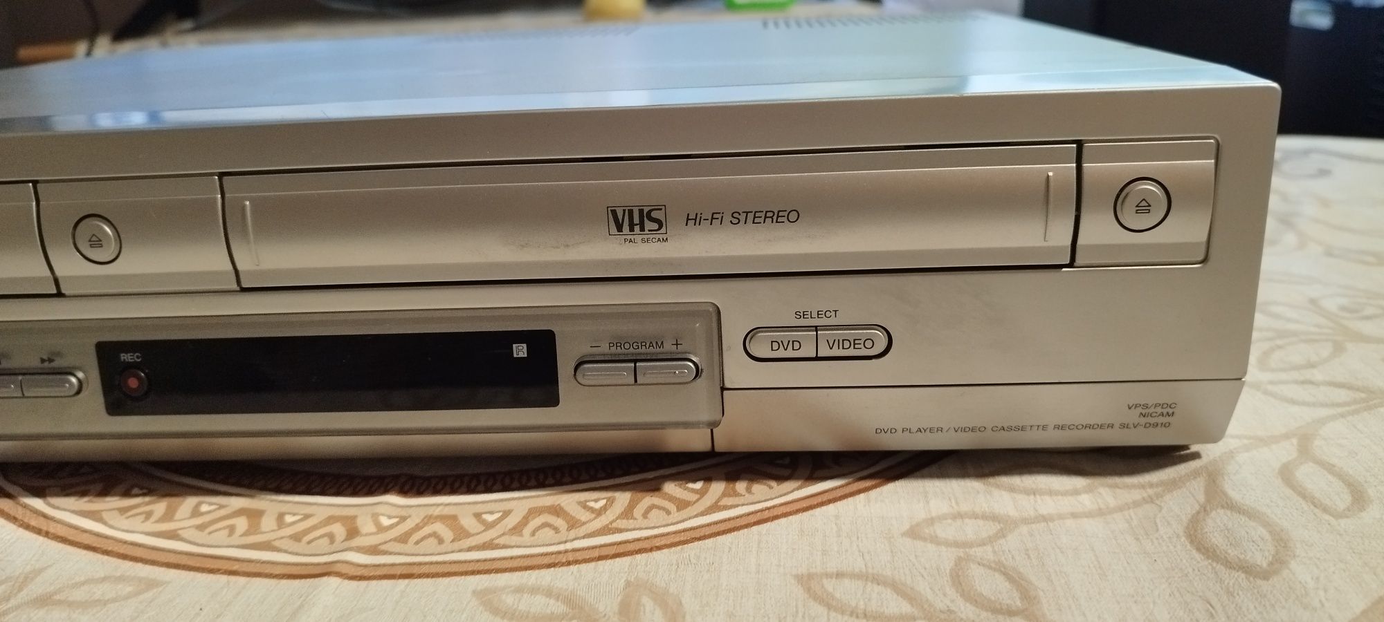 Sony SLV-D910 combo DVD - VHS