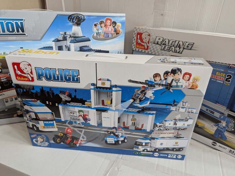 Конструктори дитячі sluban (lego, iblock)