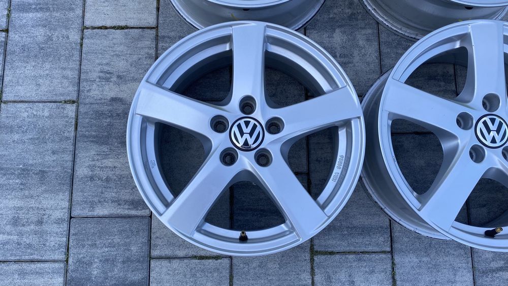 Felgi aluminiowe Alutec do VW Passat 5x112 16 cali B6 B7 B8 T-Roc Golf