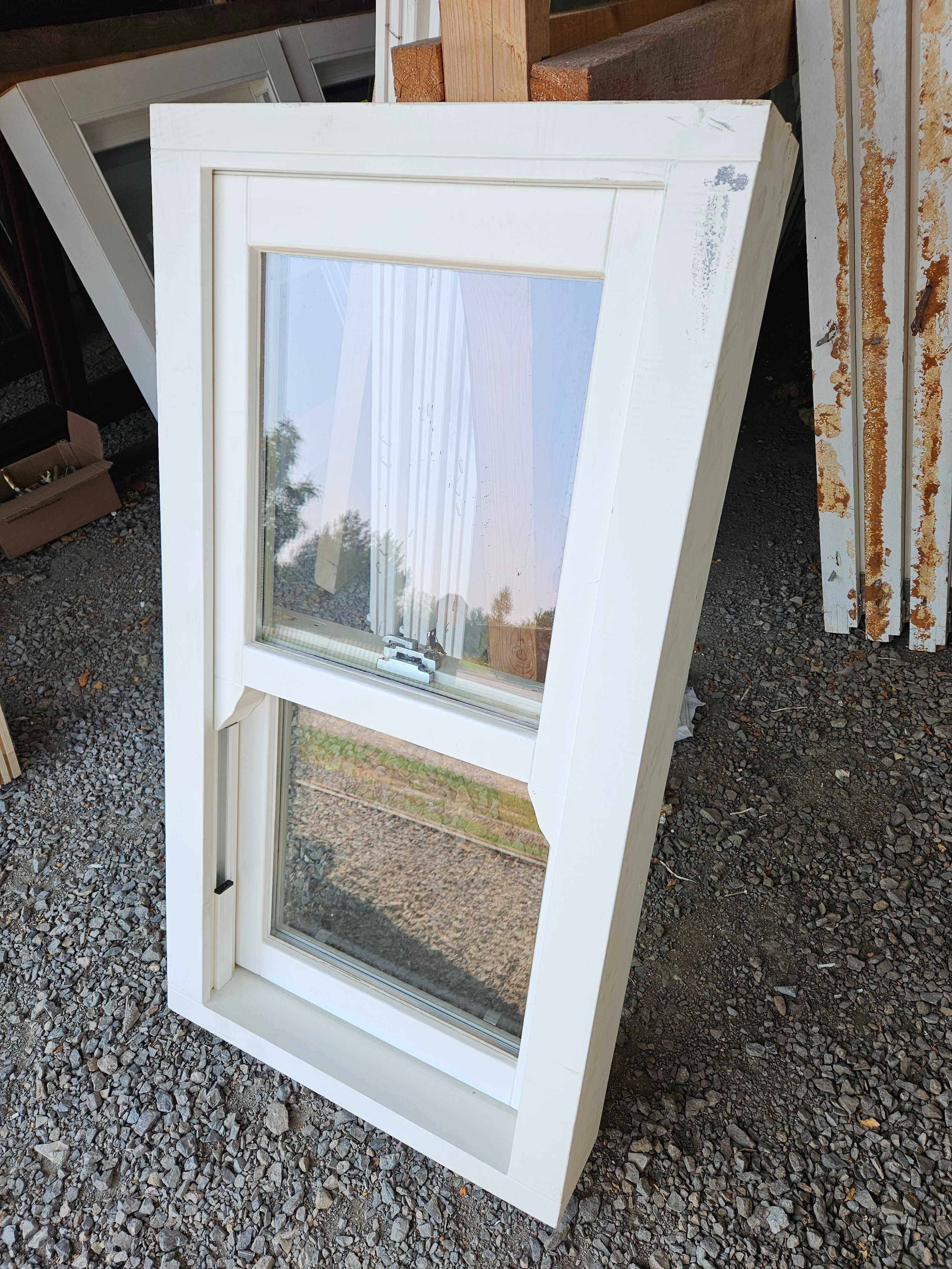 NOWE OKNO Angielskie SASH Drewniane Sosnowe 64x120cm Białe