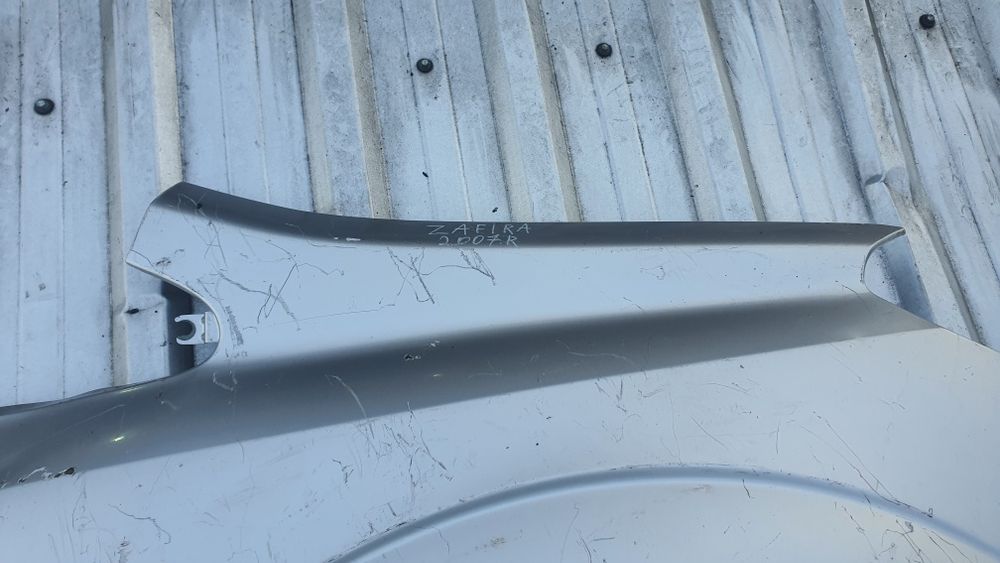 Крило переднє праве Opel Zafira b, опель зафіра сіре