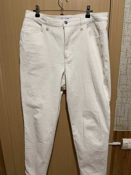 Брюки жіночі вельветові.