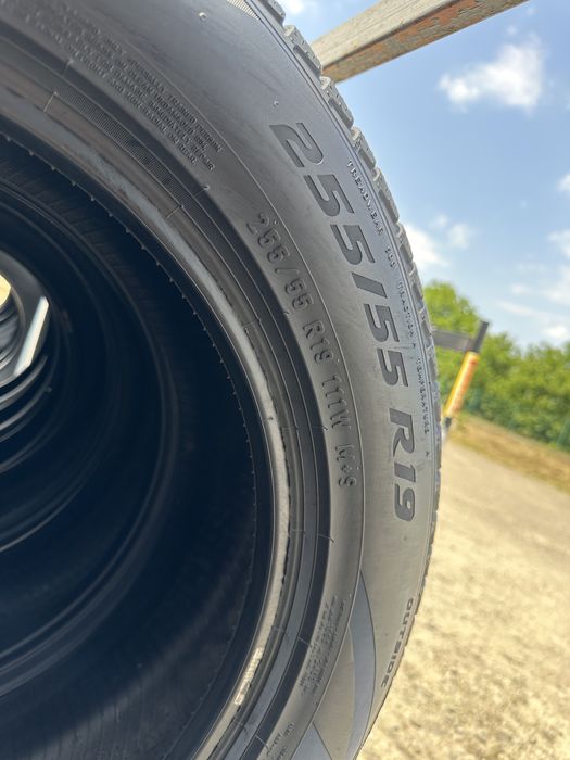 Шини б/у 255/55/19 R19 Pirelli 4шт