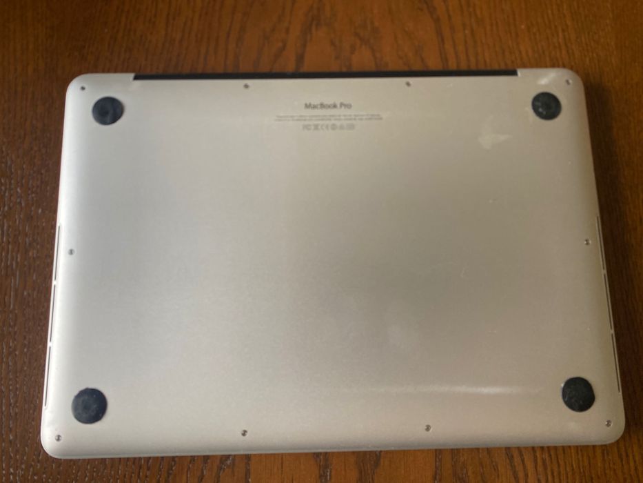 MacBook Pro 13" I7•8Gb•256Gb