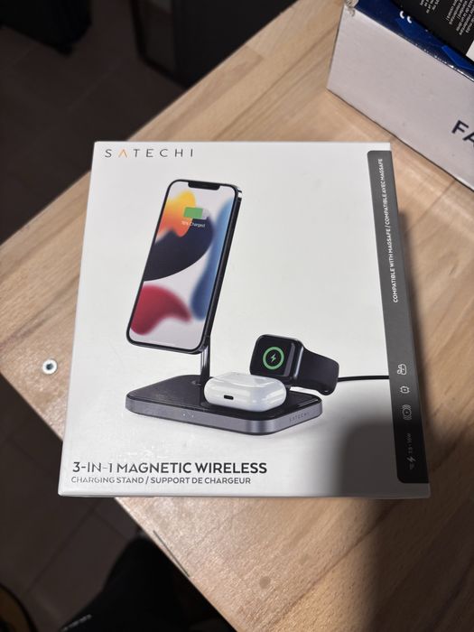 Satechi зарядна док-станція