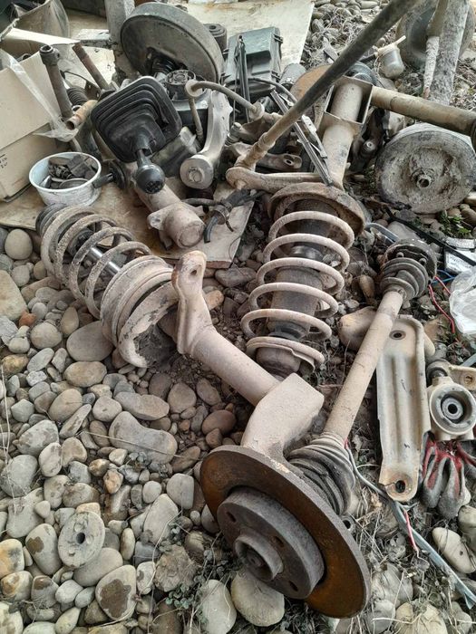 Запчастини ауді 80 б2 та б3 пружини ходова частина