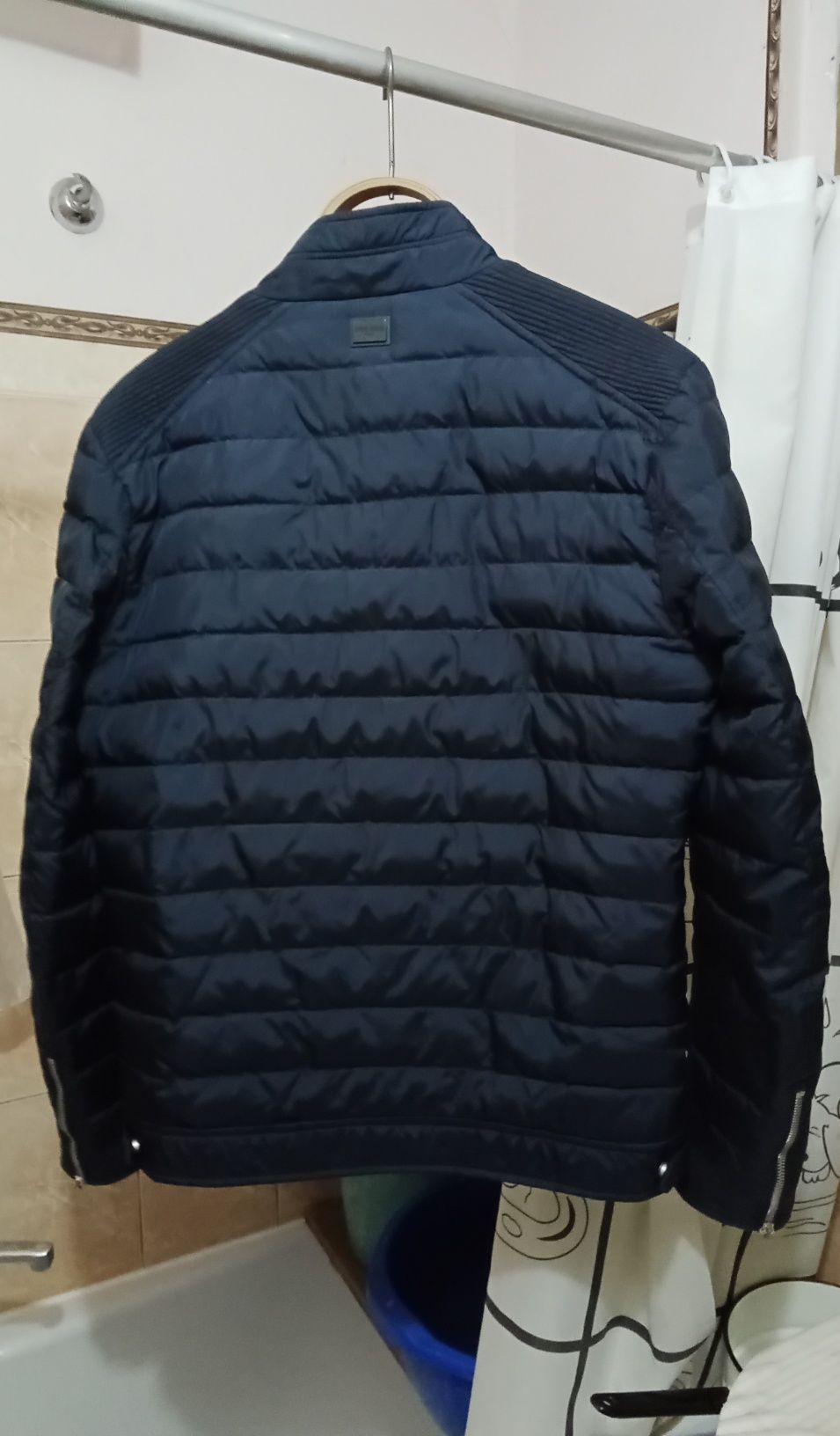 Продам куртку Antony Morato