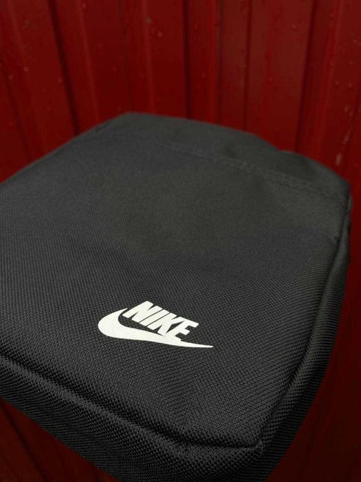 Берсетка через плече NIKE. Сумка