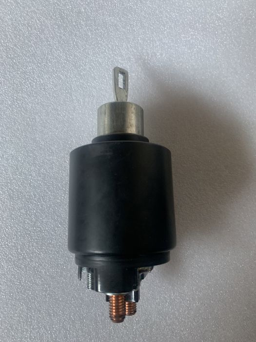 Втягивающее реле BOSCH.