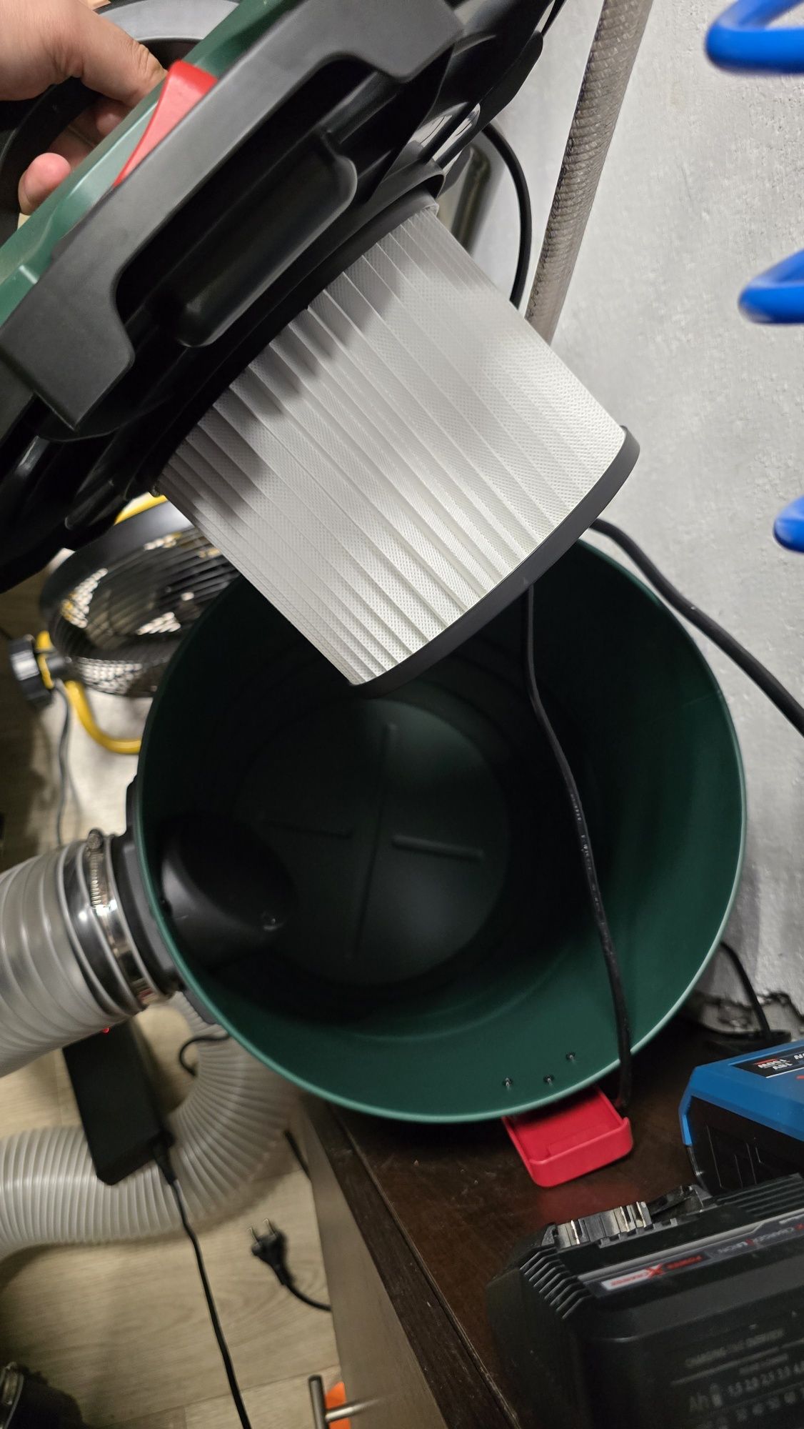 Odkurzacz przemysłowy PASA 1200 B2, 1200 W odciąg do trocin itp