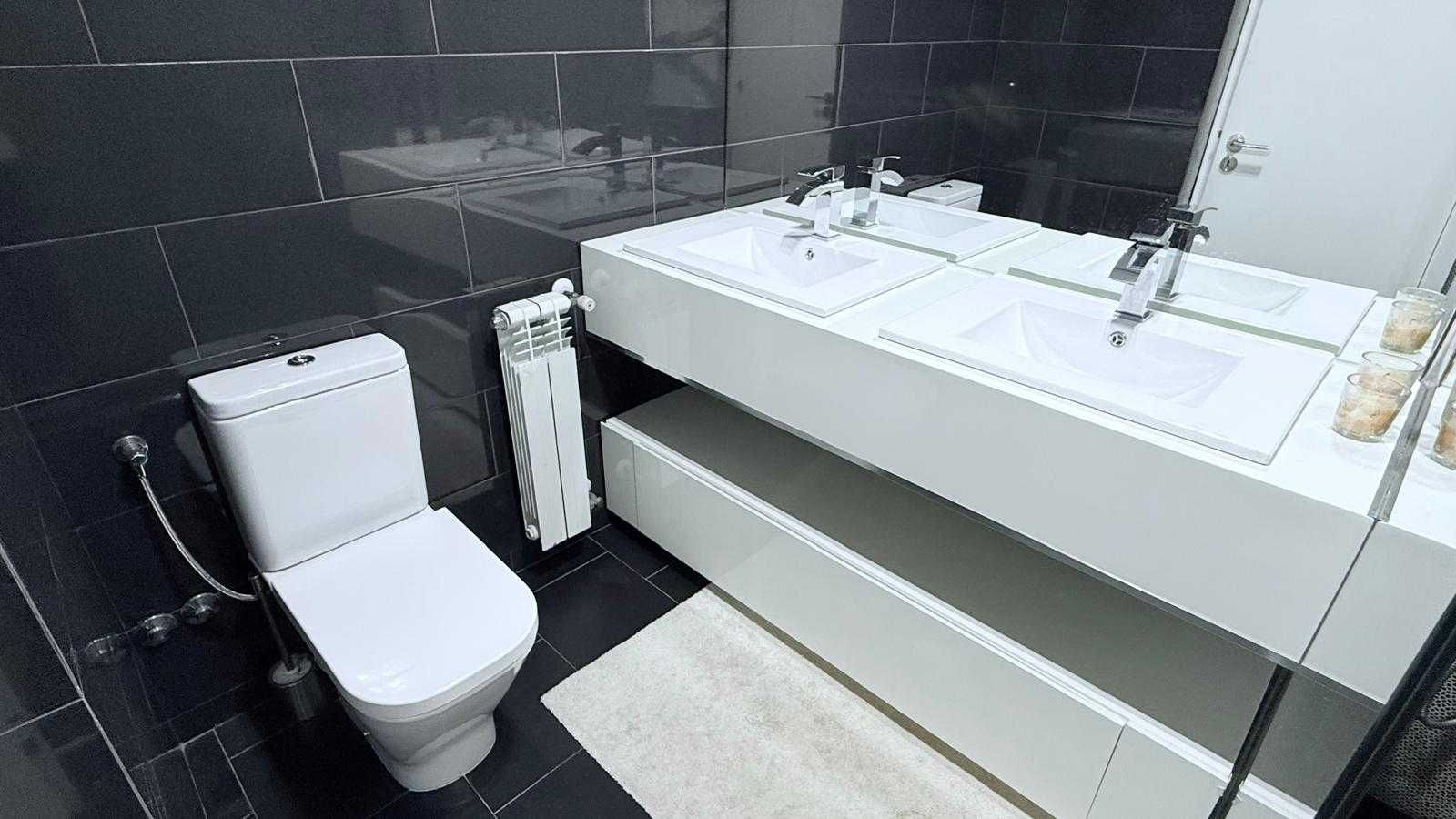 T3 Triplex em Condomínio Fechado