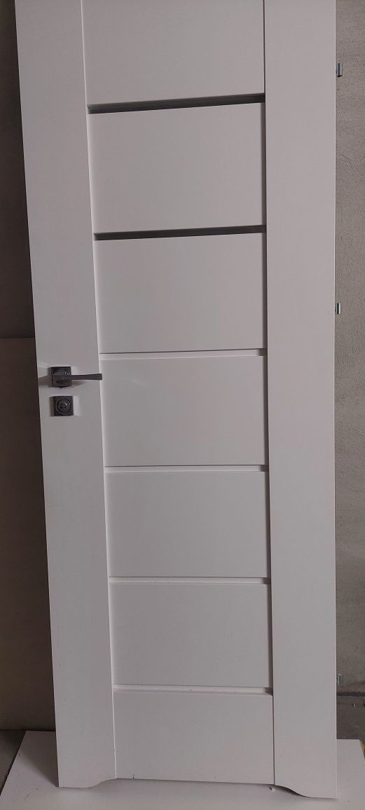 Drzwi do  lazienki i pokoju Dre Even biale