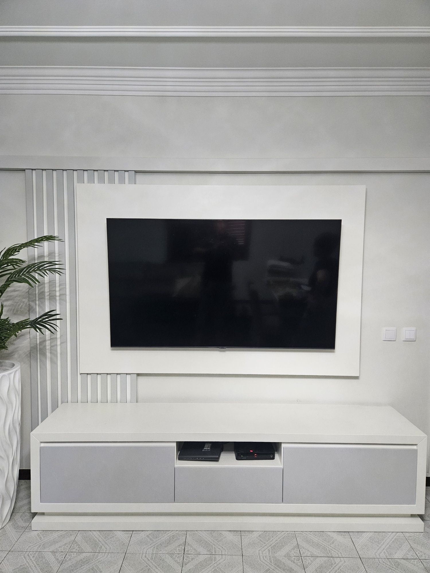 Móveis Sala aparador e suport tv com leds