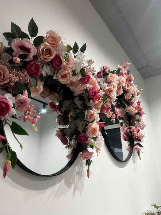 Дзеркала настінні (дзеркало настінне) з квітковим декором