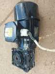 Sprzedam motoreduktor 80 obr
