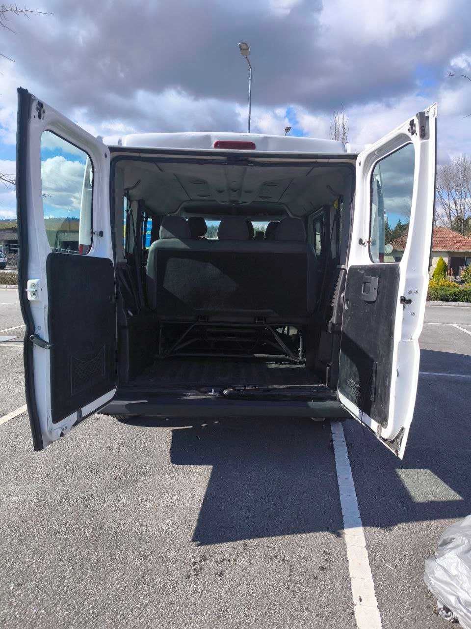 Peugeot Boxer 2.2 HDI 9 Lugares