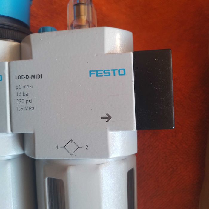 Блок підготовки повітря Festo.