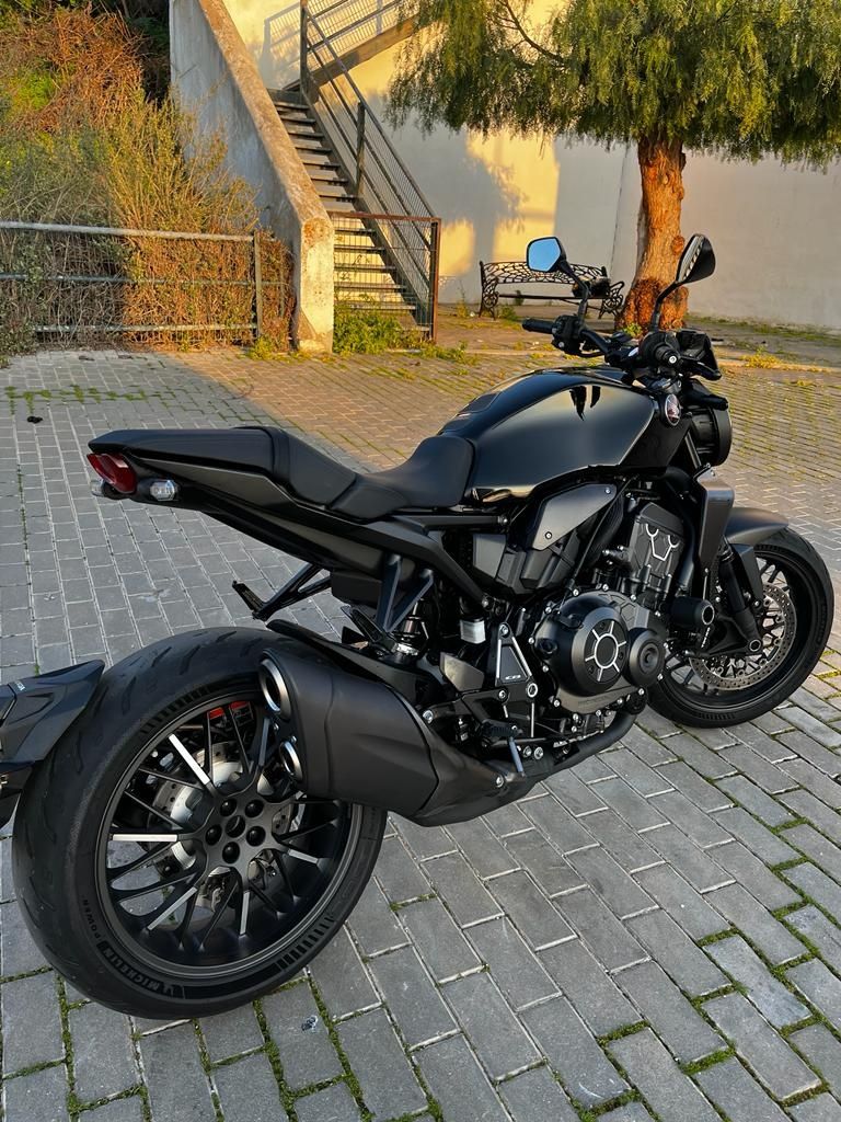 Honda cb1000r Black Edition