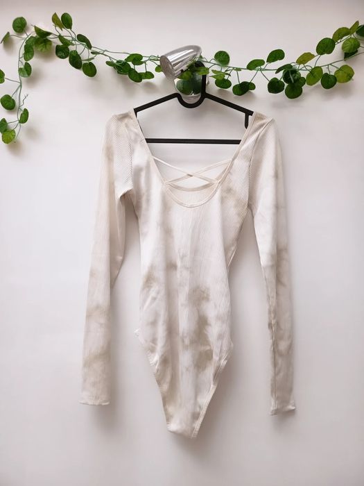 Body Creme com tons esverdeados