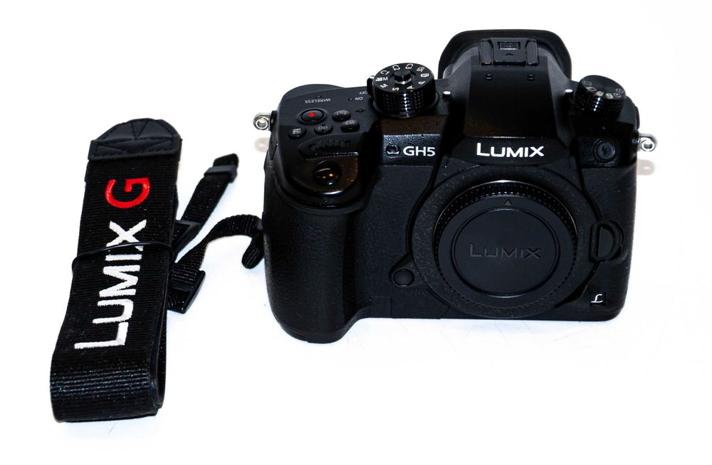 Panasonic Lumix DC-GH5 BODY 20.3Mpix 10TYŚ
