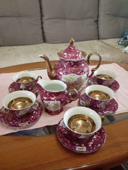 Чайний Сервіз Мадонна, Польща