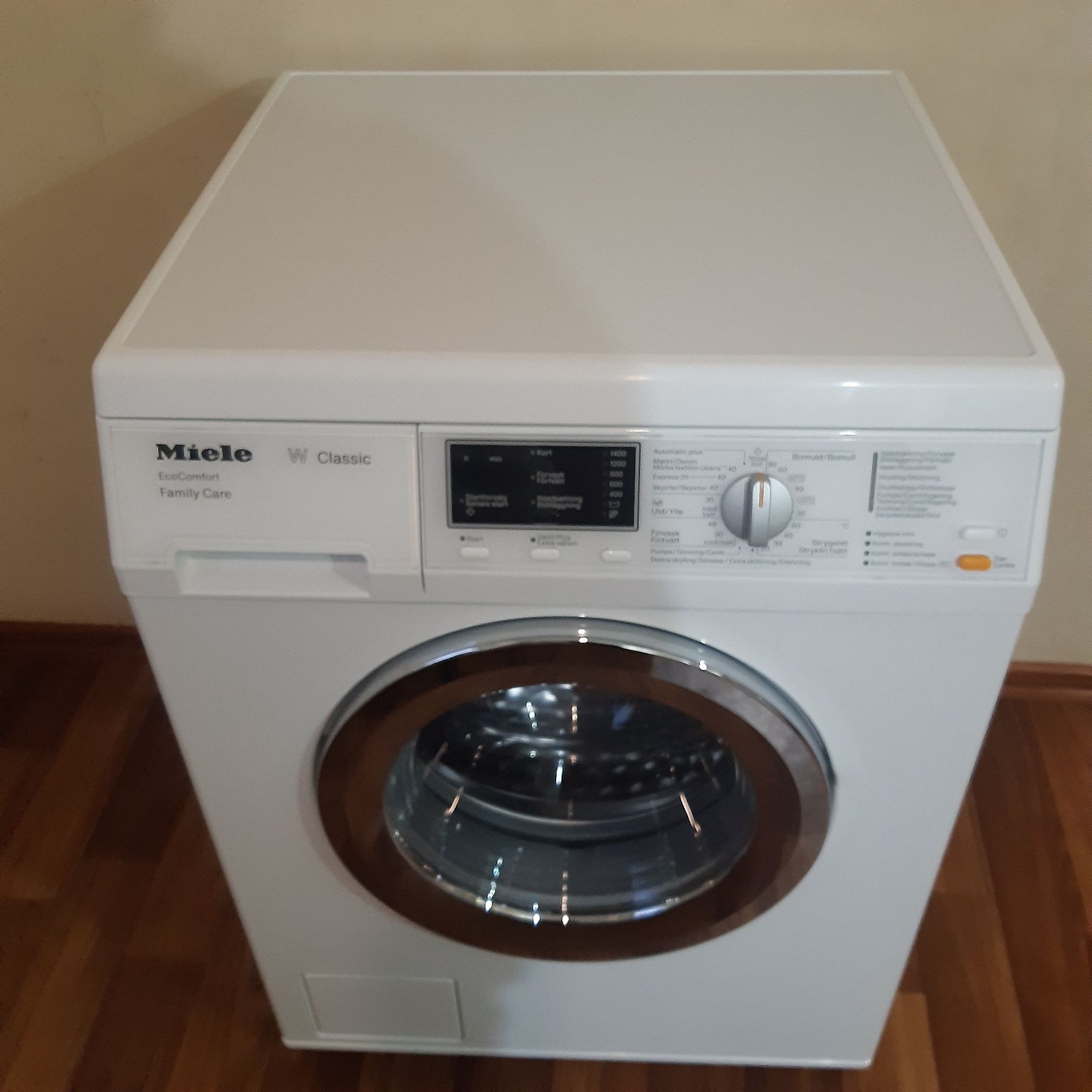 Стиральная машина Miele, 7 кг