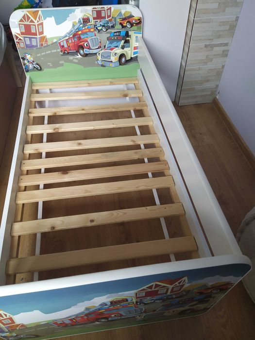 Łóżko młodzieżowe