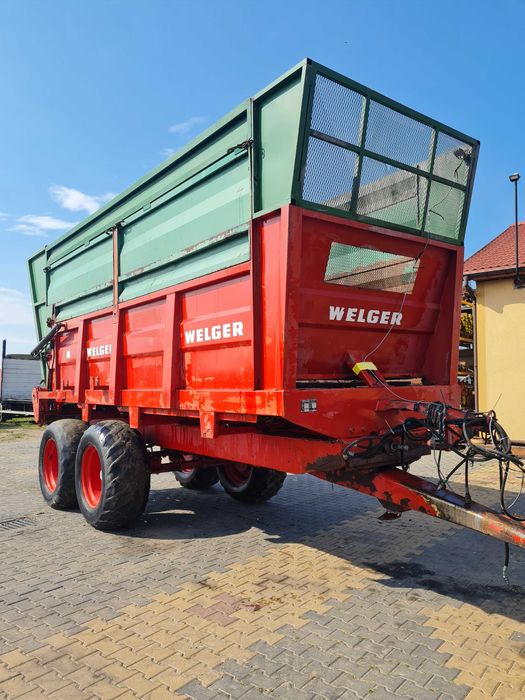 Rozrzutnik obornika pionowe wałki, przyczepa objętościowa około 30m/3,