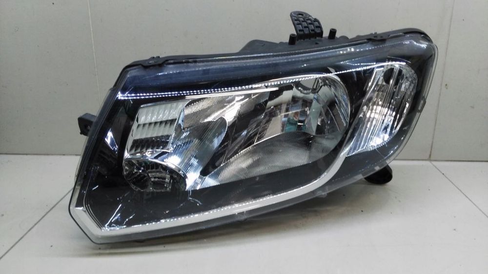 DACIA SANDERO LOGAN II PRZEDNIA LEWA LAMPA PRZOD